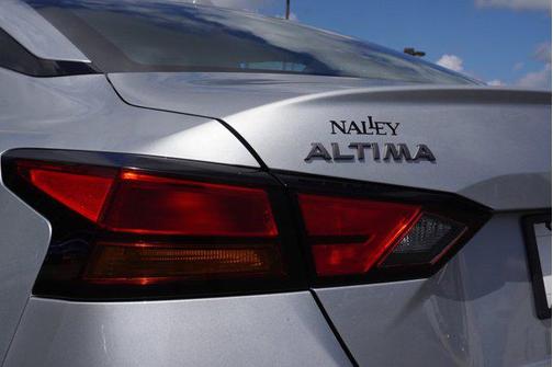 2024 Nissan Altima SR FWD