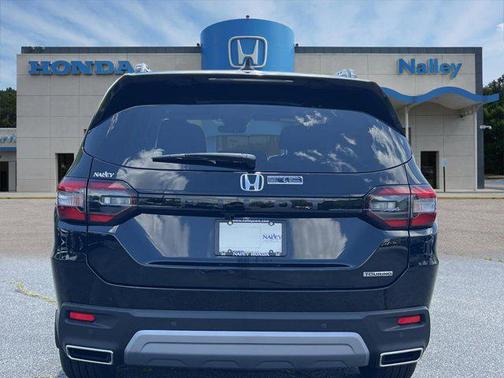 2025 Honda Pilot Touring 8-Passenger