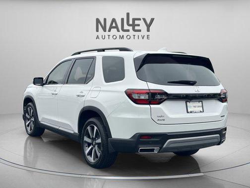 2024 Honda Pilot Touring 8-Passenger