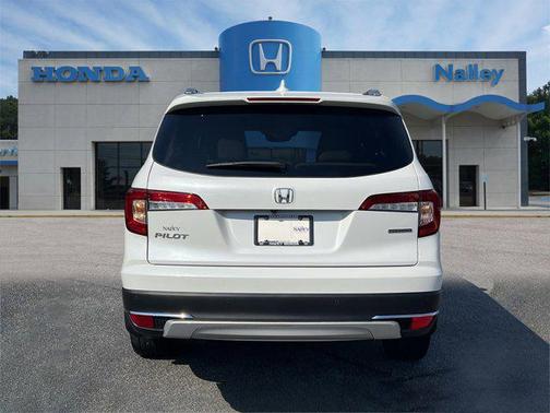 2022 Honda Pilot Touring 8-Passenger