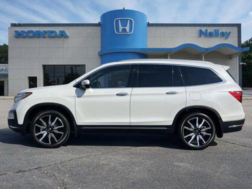 2022 Honda Pilot Touring 8-Passenger