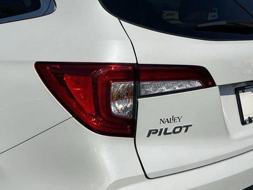 2022 Honda Pilot Touring 8-Passenger