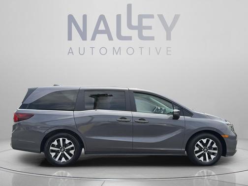 Sonic Gray Pearl 2025 Honda Odyssey EX-L