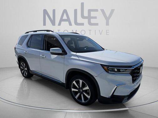 Platinum White Pearl 2023 Honda Pilot Touring 8-Passenger