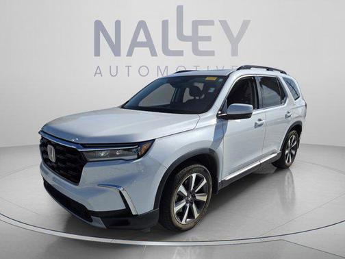 Platinum White Pearl 2023 Honda Pilot Touring 8-Passenger
