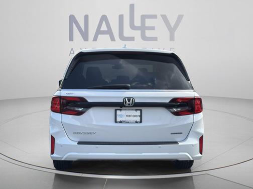 Platinum White Pearl 2027 Honda Odyssey Touring