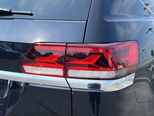 2022 Volkswagen Atlas 2.0T SE w/Technology