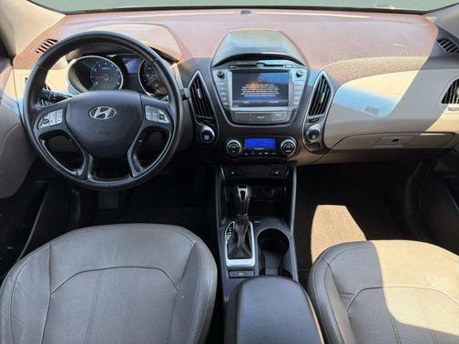 Winter White 2014 Hyundai TUCSON Limited
