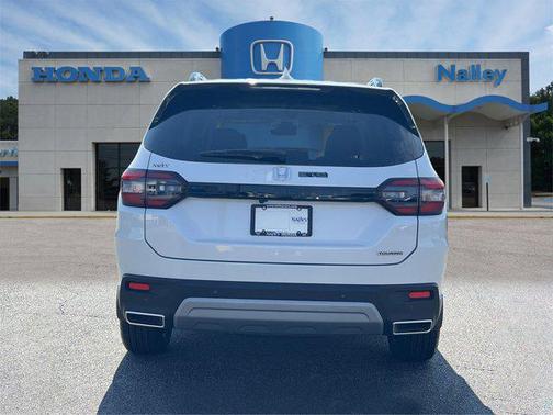 2025 Honda Pilot Touring 8-Passenger