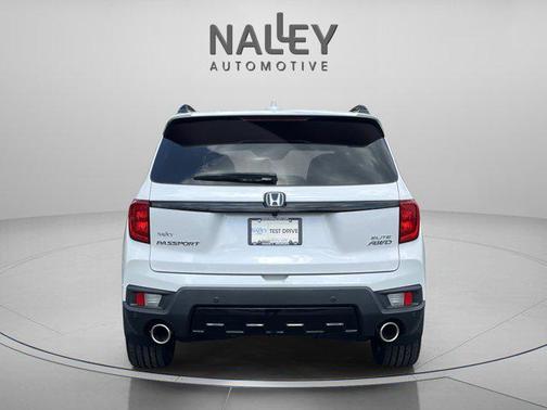 Platinum White Pearl 2023 Honda Passport AWD Elite