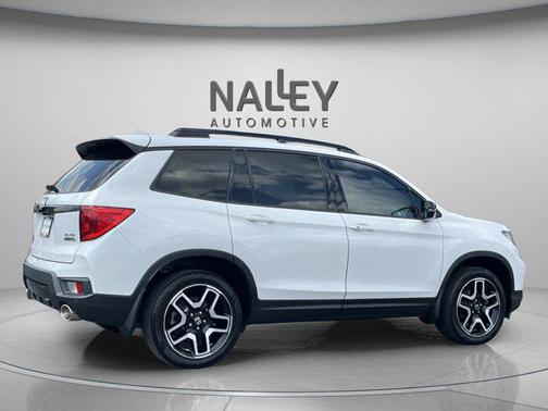 Platinum White Pearl 2023 Honda Passport AWD Elite