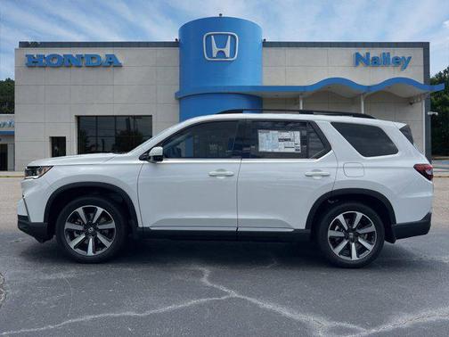 2025 Honda Pilot Touring 8-Passenger