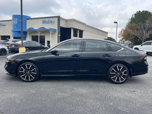 2023 Honda Accord Hybrid Touring