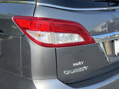2014 Nissan Quest SV