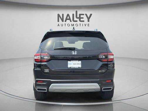 Crystal Black Pearl 2024 Honda Pilot Elite