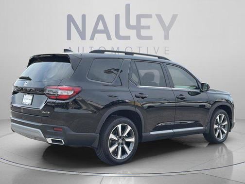 Crystal Black Pearl 2024 Honda Pilot Elite