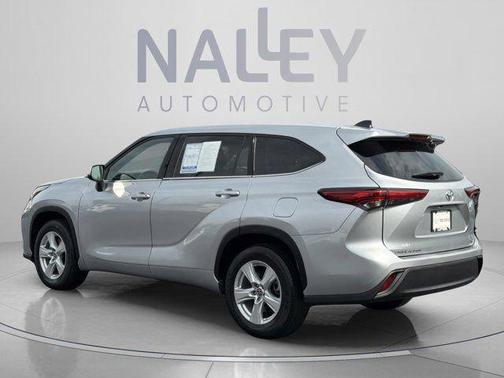 Celestial Silver Metallic 2022 Toyota Highlander LE