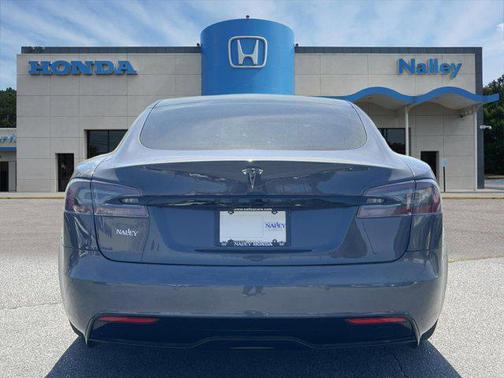 2022 Tesla Model S Plaid