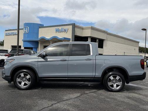 Solar Silver Metallic 2024 Honda Ridgeline RTL