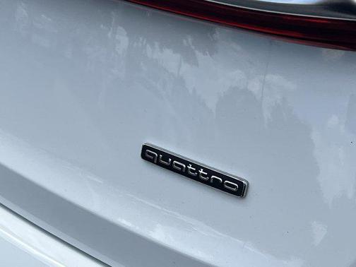 2023 Audi Q7 55 Premium