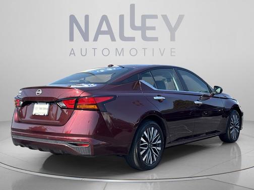 Garnet Pearl Metallic 2025 Nissan Altima SV FWD