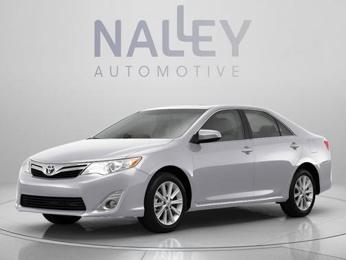 Classic Silver Metallic 2013 Toyota Camry XLE