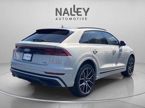 2022 Audi Q8 55 Premium Plus