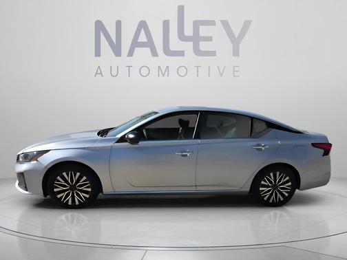 Brilliant Silver Metallic 2024 Nissan Altima 2.5 SV