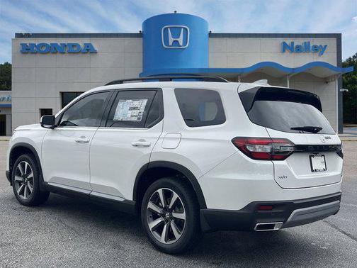 2025 Honda Pilot Touring 8-Passenger