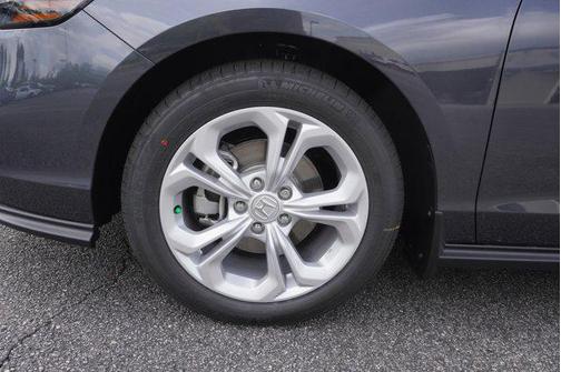 2025 Honda Accord LX 1.5T