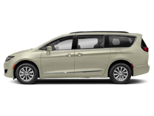Luxury White Pearlcoat 2019 Chrysler Pacifica Limited