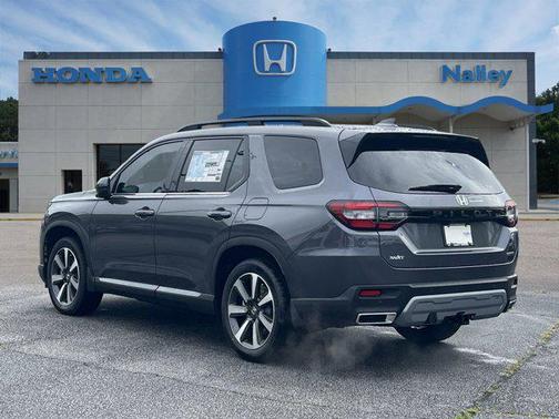 2025 Honda Pilot Touring 8-Passenger