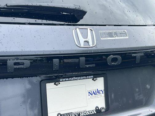 2025 Honda Pilot Touring 8-Passenger