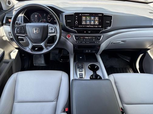 Platinum White Pearl 2024 Honda Ridgeline RTL