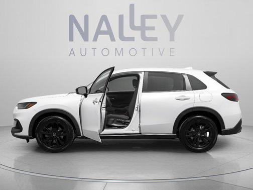 Platinum White Pearl 2026 Honda HR-V AWD Sport