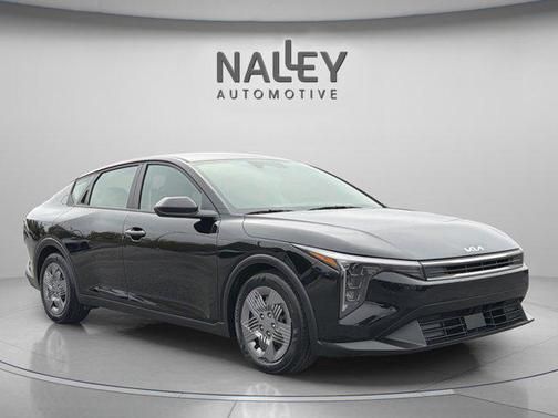 Aurora Black Pearl 2025 Kia K4 LX