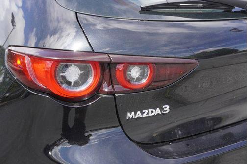 2024 Mazda Mazda3 FWD w/Preferred Package