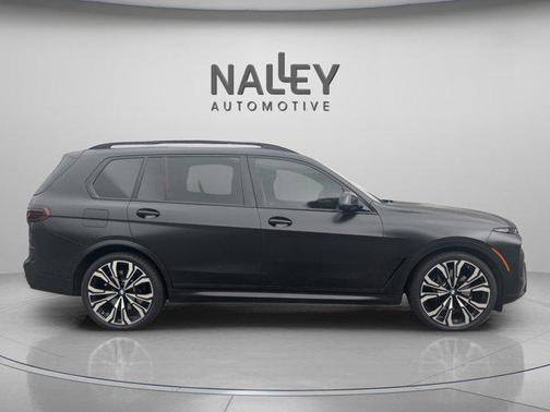 2024 BMW X7 M60i