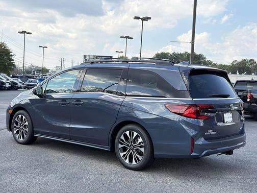 Smoke Blue Pearl 2027 Honda Odyssey Elite