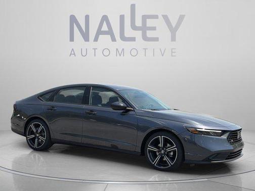 Meteorite Gray Metallic 2026 Honda Accord SE