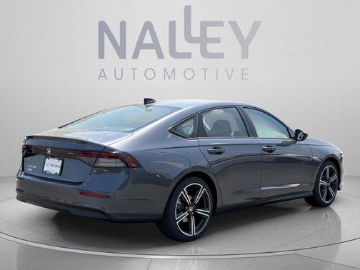 Meteorite Gray Metallic 2026 Honda Accord SE