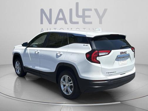 Summit White 2024 GMC Terrain SLE