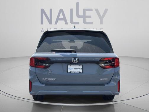 Sonic Gray Pearl 2026 Honda Odyssey Touring