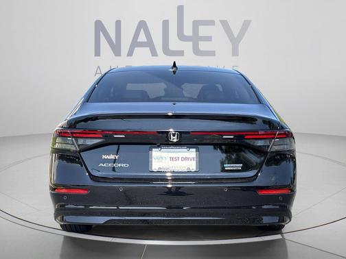 Crystal Black Pearl 2026 Honda Accord Hybrid Touring