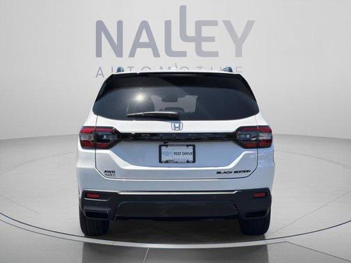 Platinum White Pearl 2026 Honda Pilot Black Edition