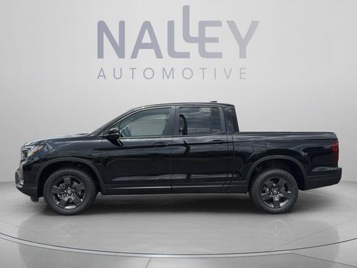Crystal Black Pearl 2026 Honda Ridgeline TrailSport