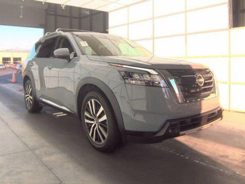 Boulder Gray Pearl 2023 Nissan Pathfinder Platinum 4WD