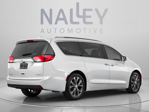 Bright White Clearcoat 2017 Chrysler Pacifica Limited