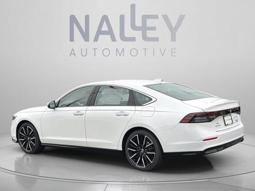 Platinum White Pearl 2026 Honda Accord Hybrid Touring
