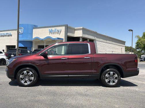 Deep Scarlet Pearl 2017 Honda Ridgeline RTL-E